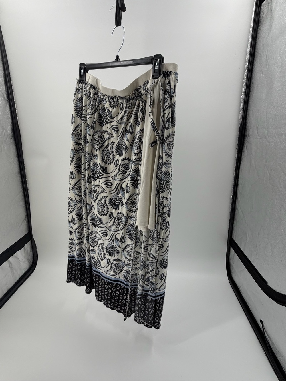 Women's Blue and Cream Printed Maxi Skirt